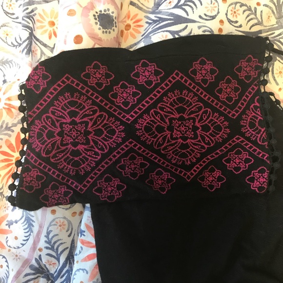 Boho embroidered low-back cinch waisted top - Picture 3 of 5